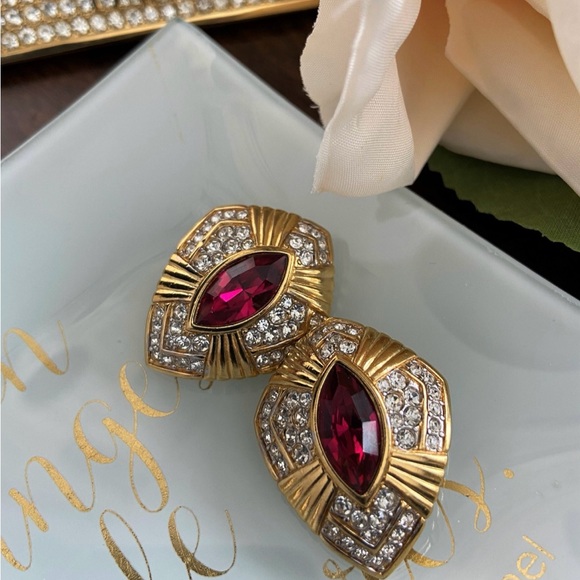 Nina Ricci Paris Showstopper Earrings - Picture 3 of 7